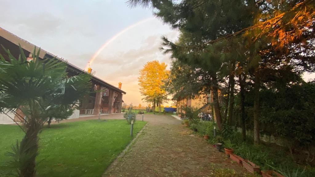 Antica Cascina B&B Borghetto Lodigiano 外观 照片